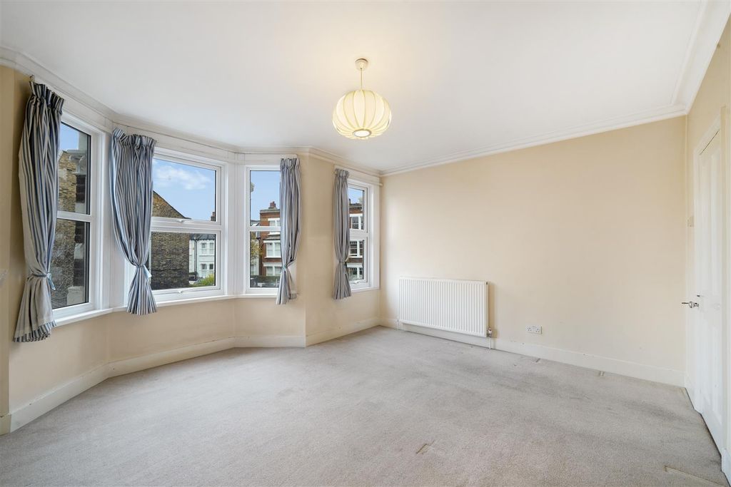 Property photo 2 of 15 80 Bendemeer Road