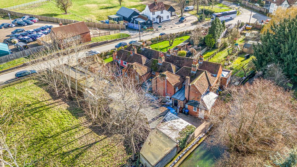 Property photo 1 of 21