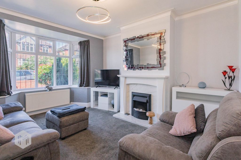 Property photo 2 of 39