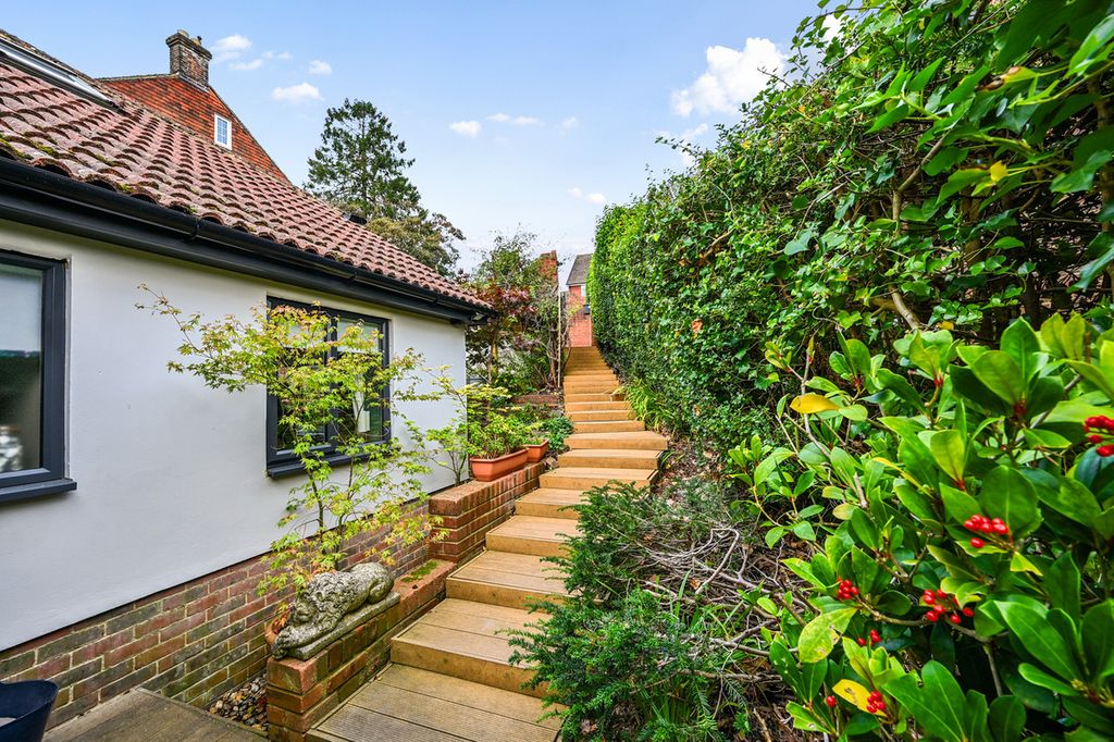 Property photo 2 of 14