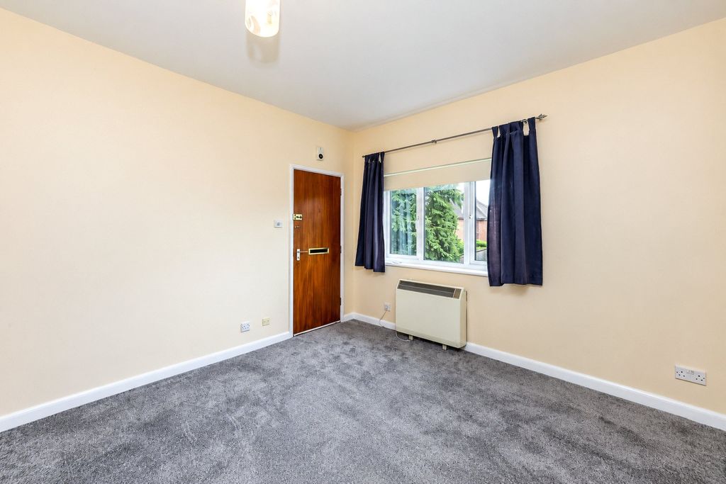 Property photo 3 of 9 Picture No. 16