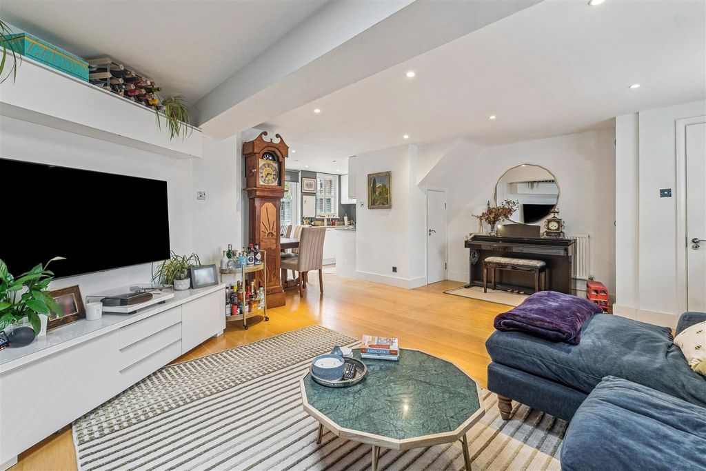 Property photo 2 of 14 For Sale - Graham Road, W4