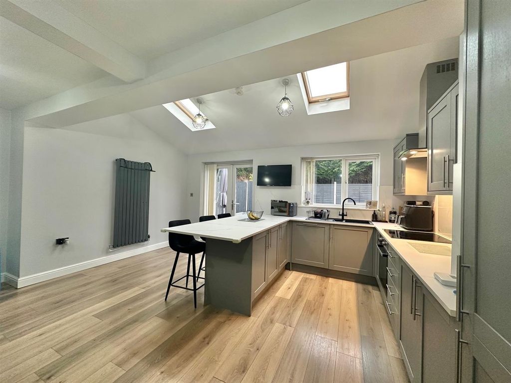 Property photo 2 of 20 Img_2990.Jpg