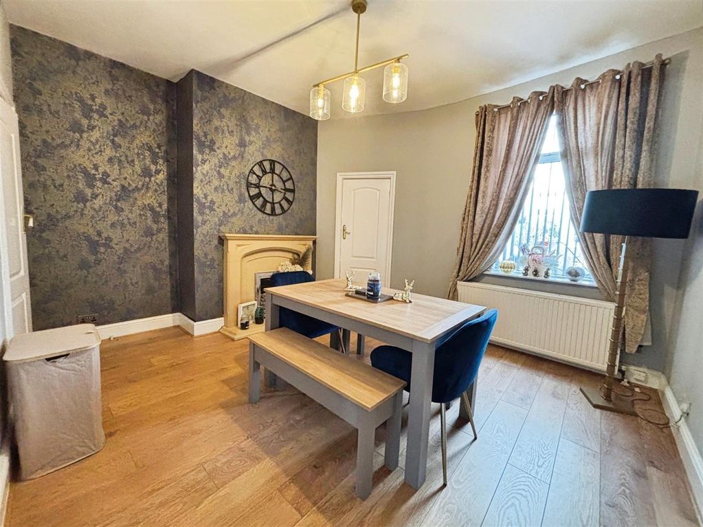 Property photo 2 of 20 Dining Room