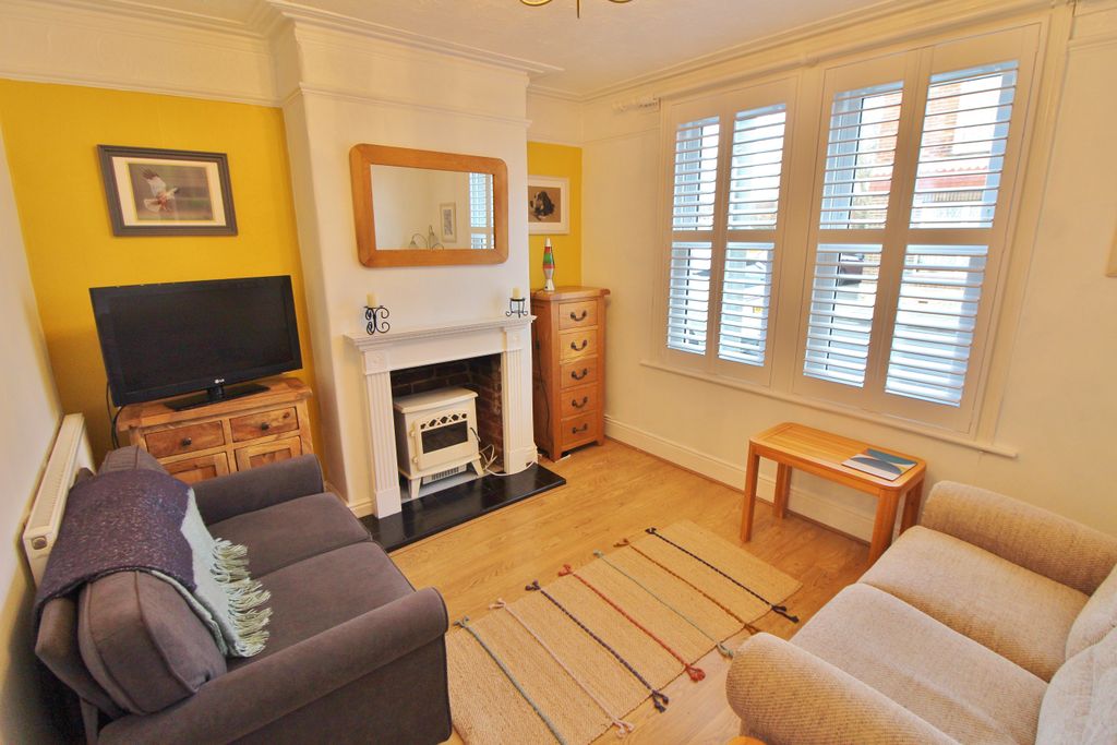 Property photo 2 of 12