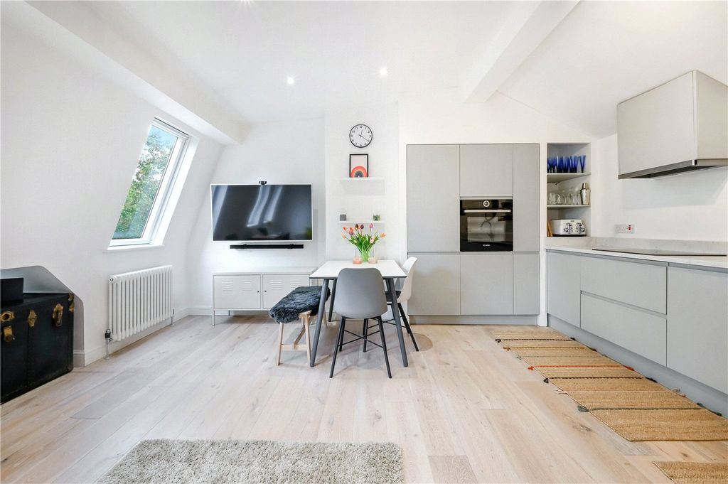 Property photo 3 of 12 Dining Area /Kitchen