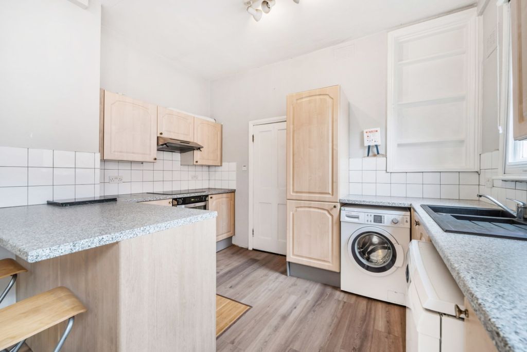 Property photo 3 of 15 1042183 (5)