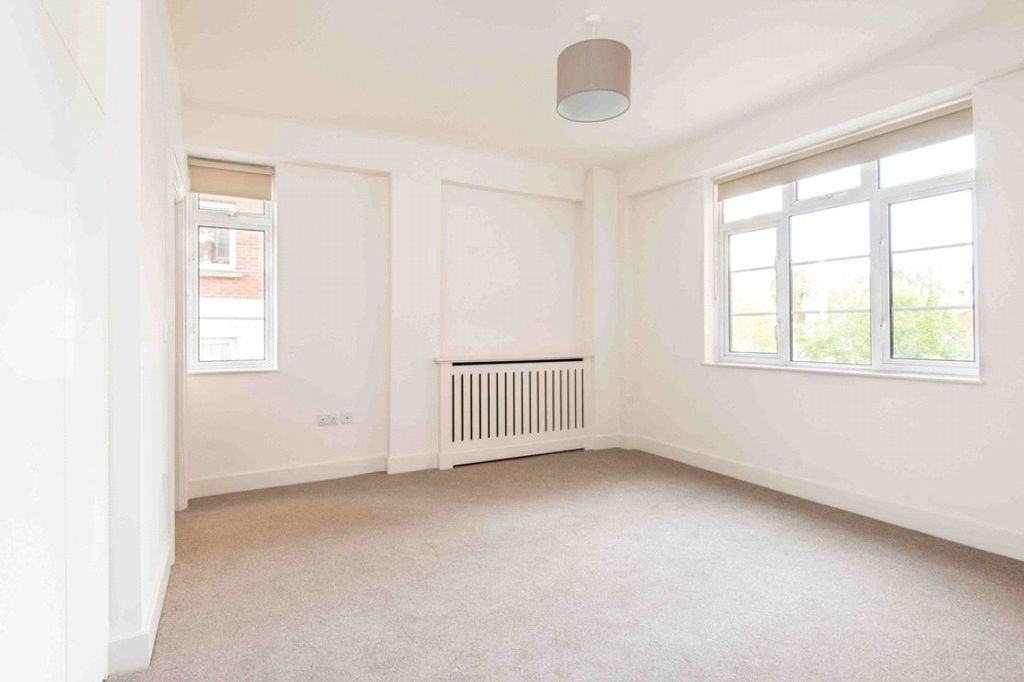 Property photo 3 of 5 Picture No. 02