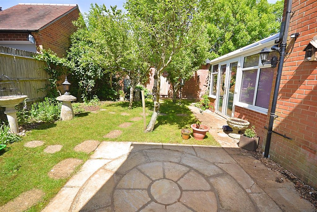 Property photo 3 of 35 74.Png