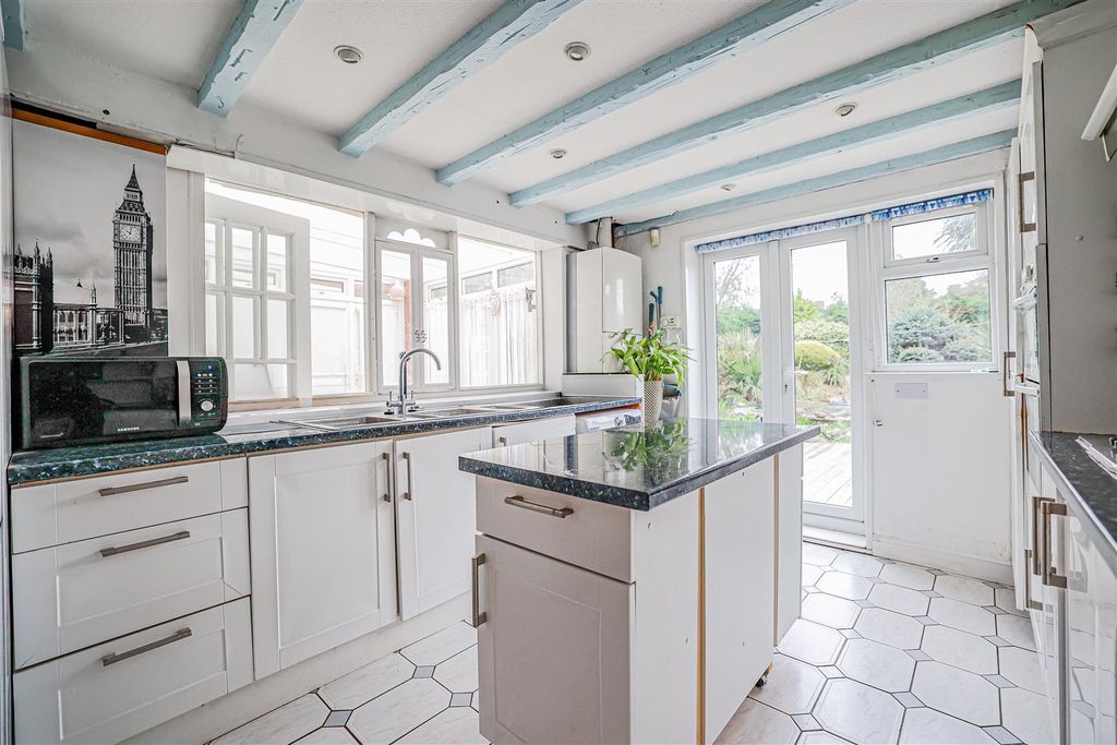 Property photo 3 of 25 980A5691-1.Png