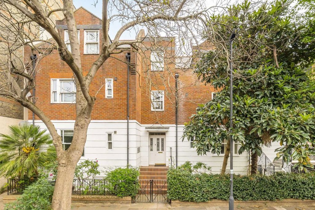 Property photo 1 of 8