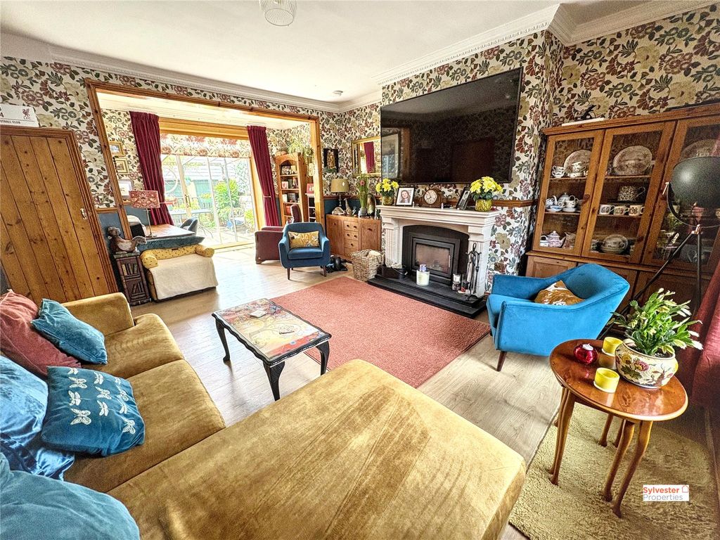 Property photo 2 of 38 Picture No. 66