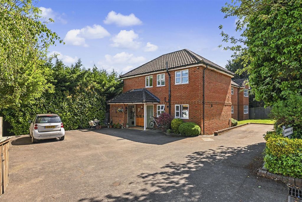 Property photo 1 of 9 Harborough-Court-01.Jpg
