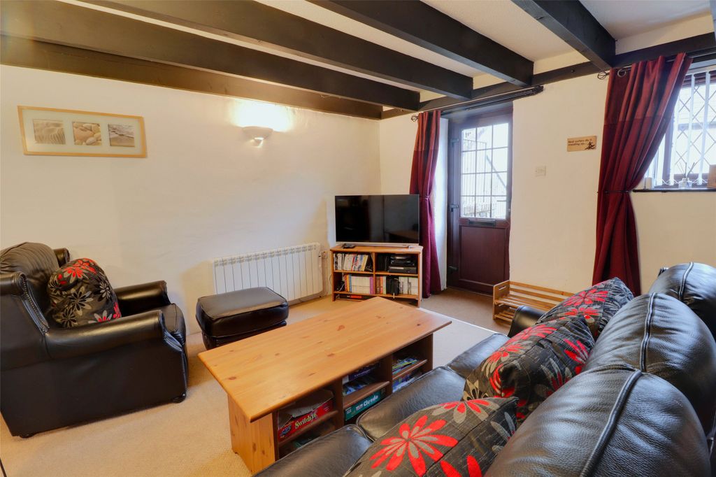 Property photo 3 of 14 Picture No. 02