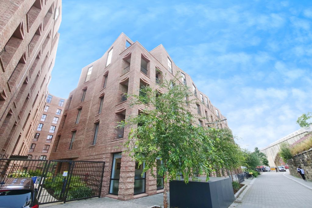 Property photo 1 of 16 Photo #1