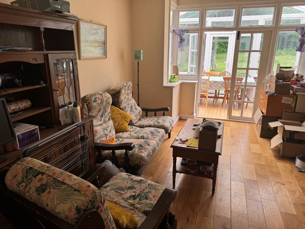 Property photo 3 of 4