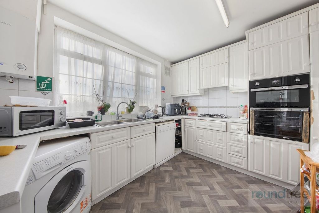 Property photo 1 of 15 (Main)