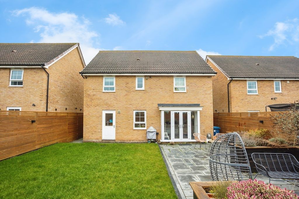 Property photo 1 of 19 Pbox-Img.Jpg