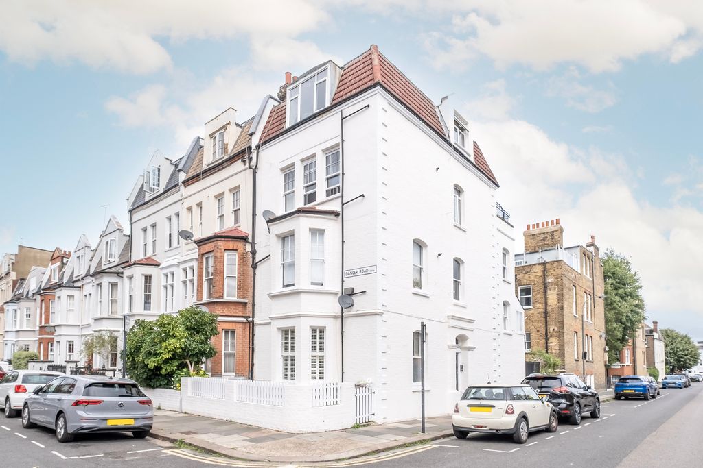 Property photo 1 of 7 1
