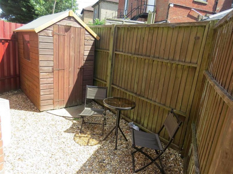 Property photo 3 of 7 Photo 2