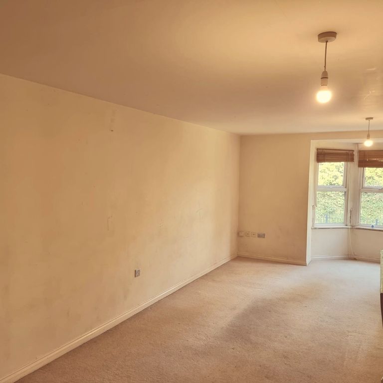 Property photo 3 of 14