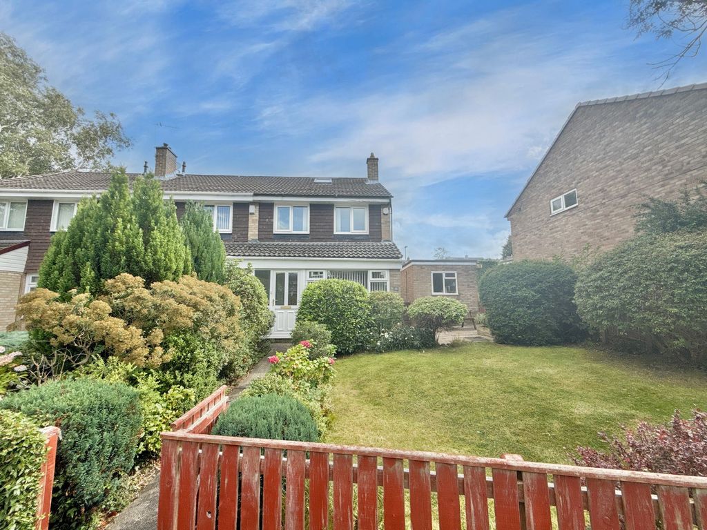 Property photo 1 of 12 External