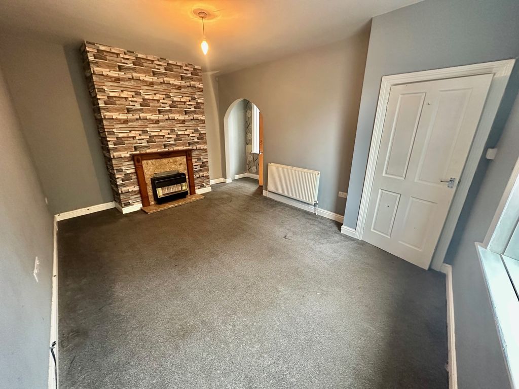 Property photo 1 of 8 Image