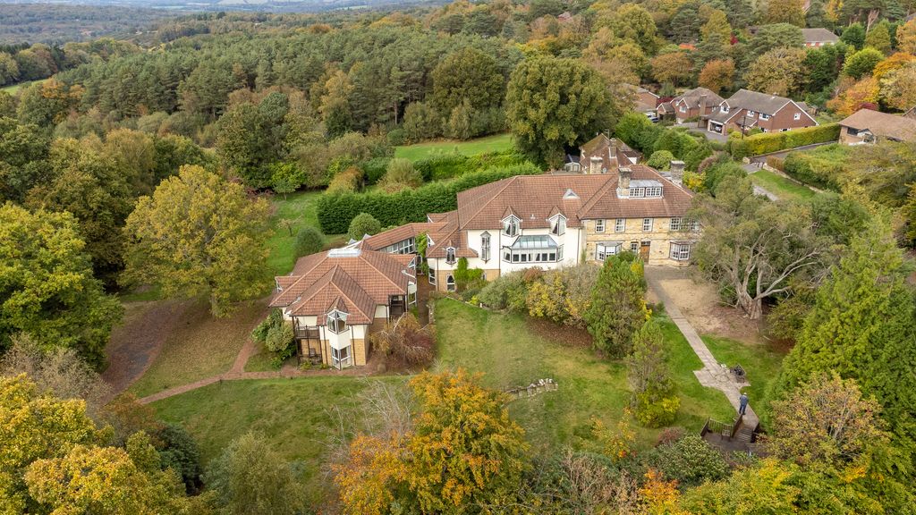 Property photo 1 of 15 J0028-216.Jpg