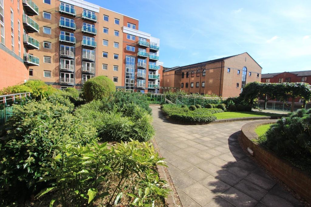 Property photo 2 of 13 9. Gardens (1).Jpg