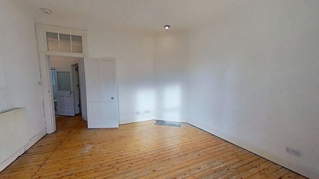 Property photo 3 of 16 Photo 3