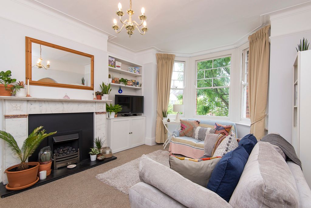 Property photo 1 of 8