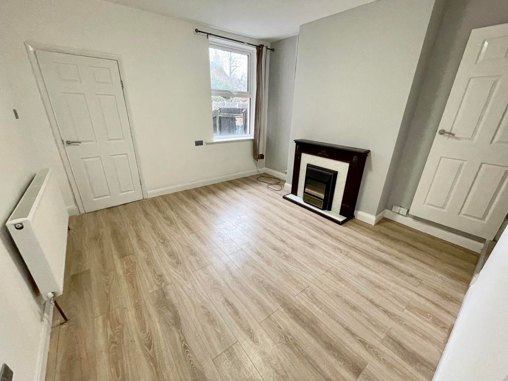 Property photo 2 of 13 Image