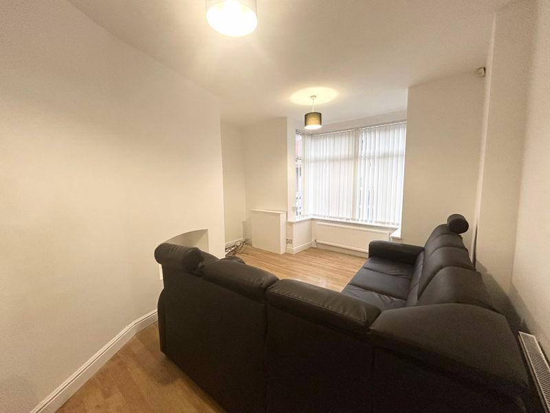 Property photo 2 of 11 Photo 9