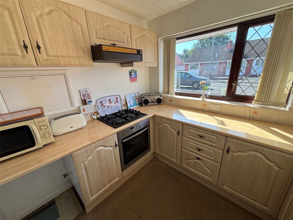 Property photo 2 of 15 Picture No. 05