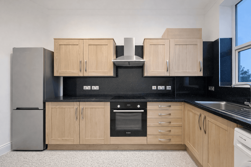 Property photo 3 of 9 Gallery