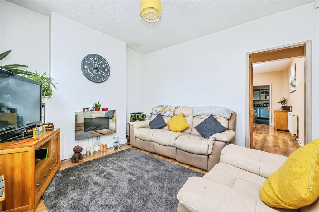 Property photo 3 of 10 Picture No. 13