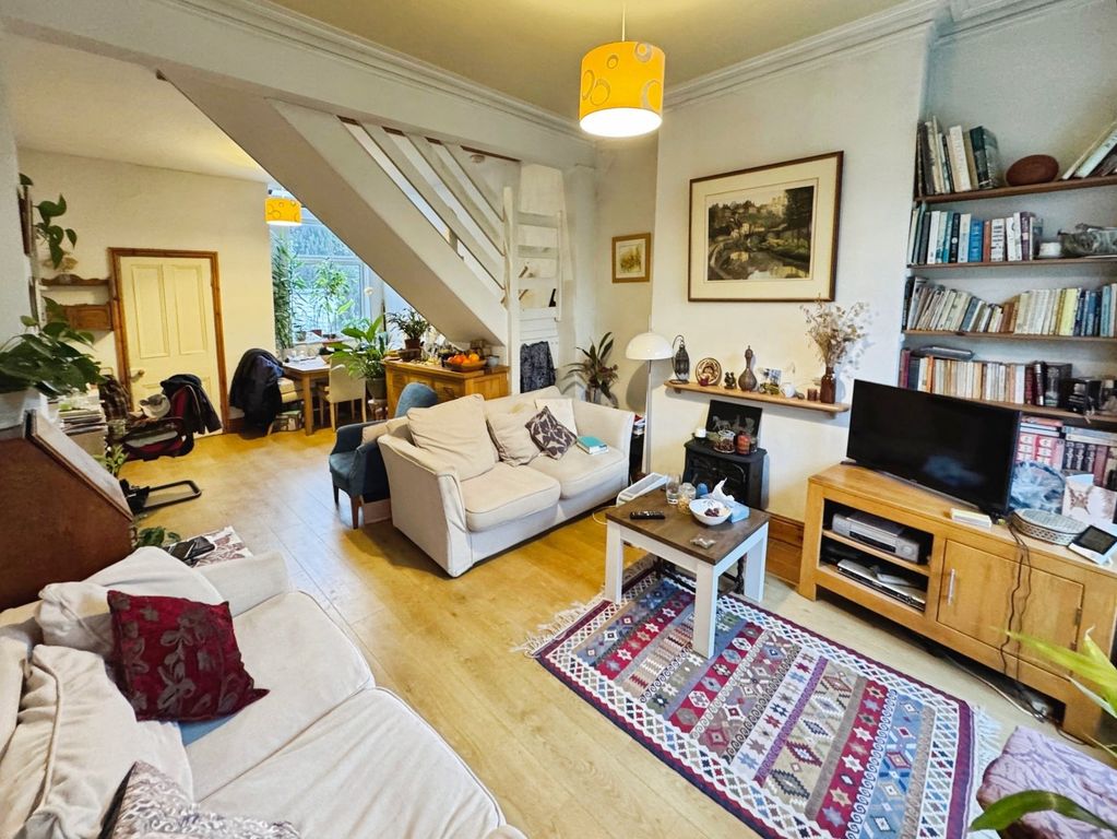 Property photo 3 of 12 Picture 3