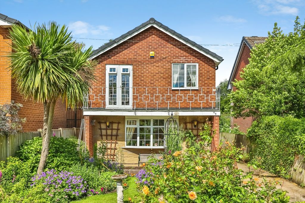 Property photo 1 of 19 Pbox-Img.Jpg