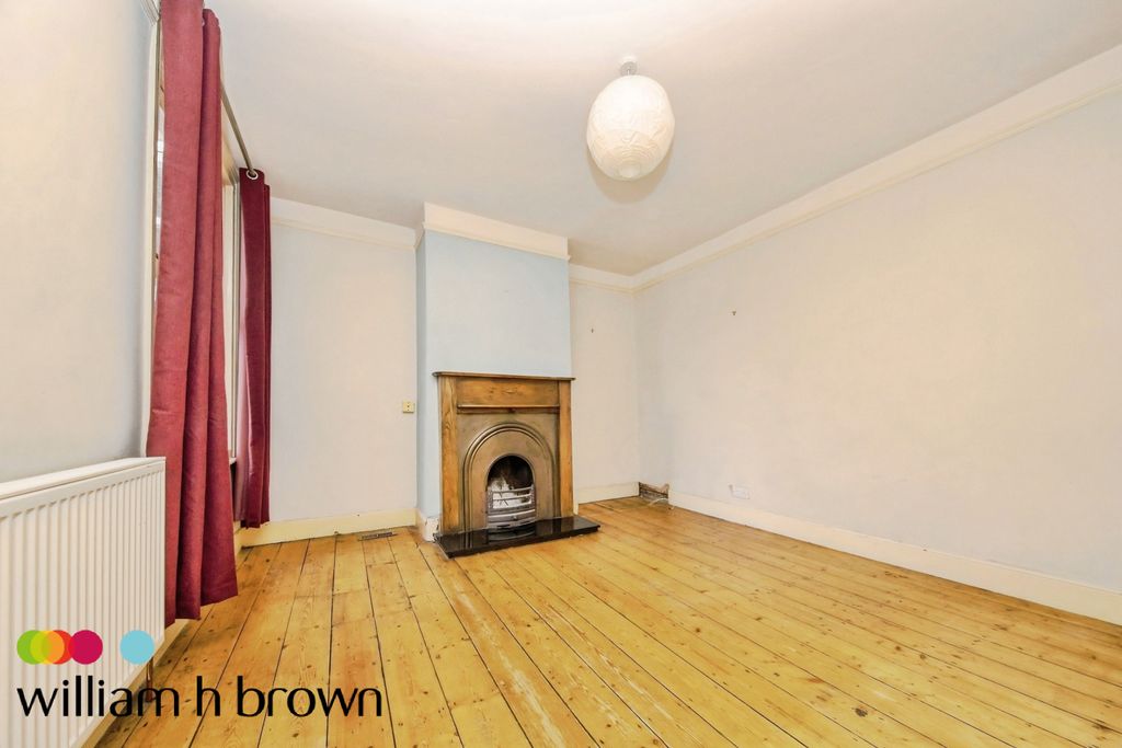 Property photo 3 of 15 Living Room