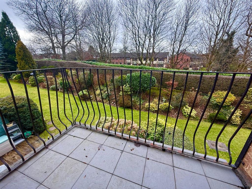 Property photo 3 of 11