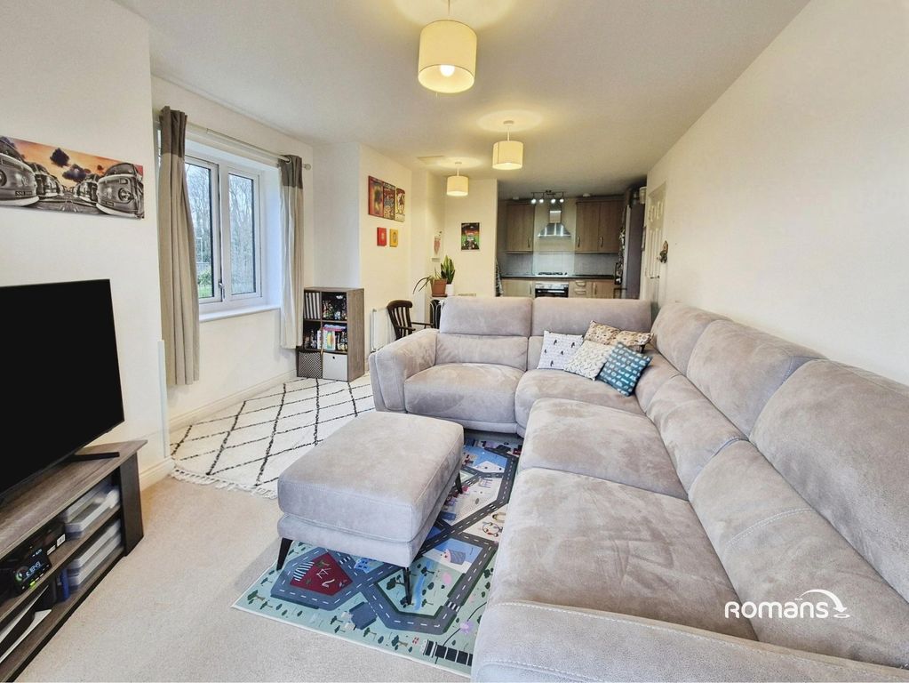 Property photo 3 of 13 Picture No. 12