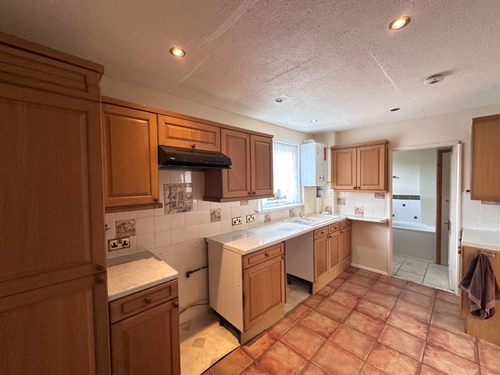 Property photo 2 of 11 Img_1015