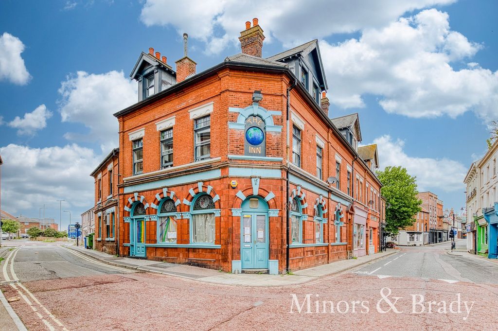 Property photo 1 of 13