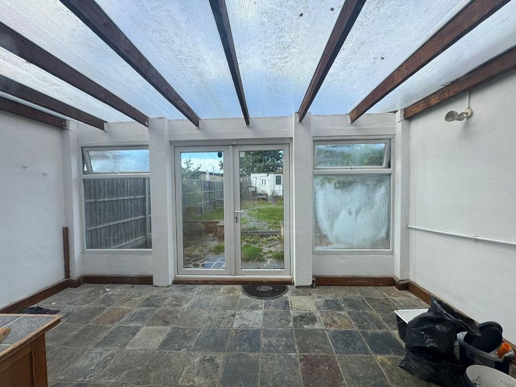 Property photo 3 of 7 3.Jpg