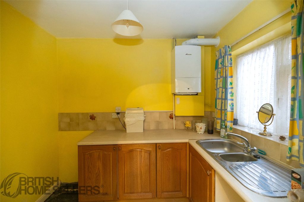 Property photo 3 of 11 Picture No. 12