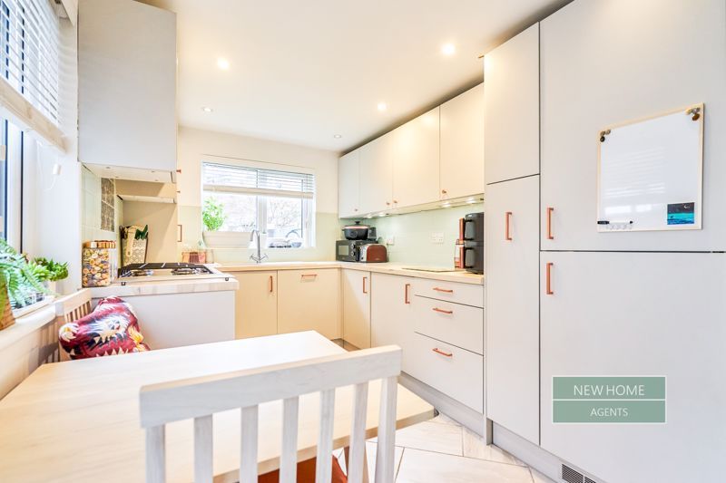 Property photo 2 of 37 Photo 26