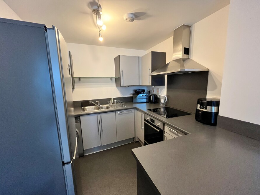 Property photo 3 of 8