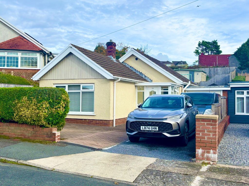 Property photo 1 of 21