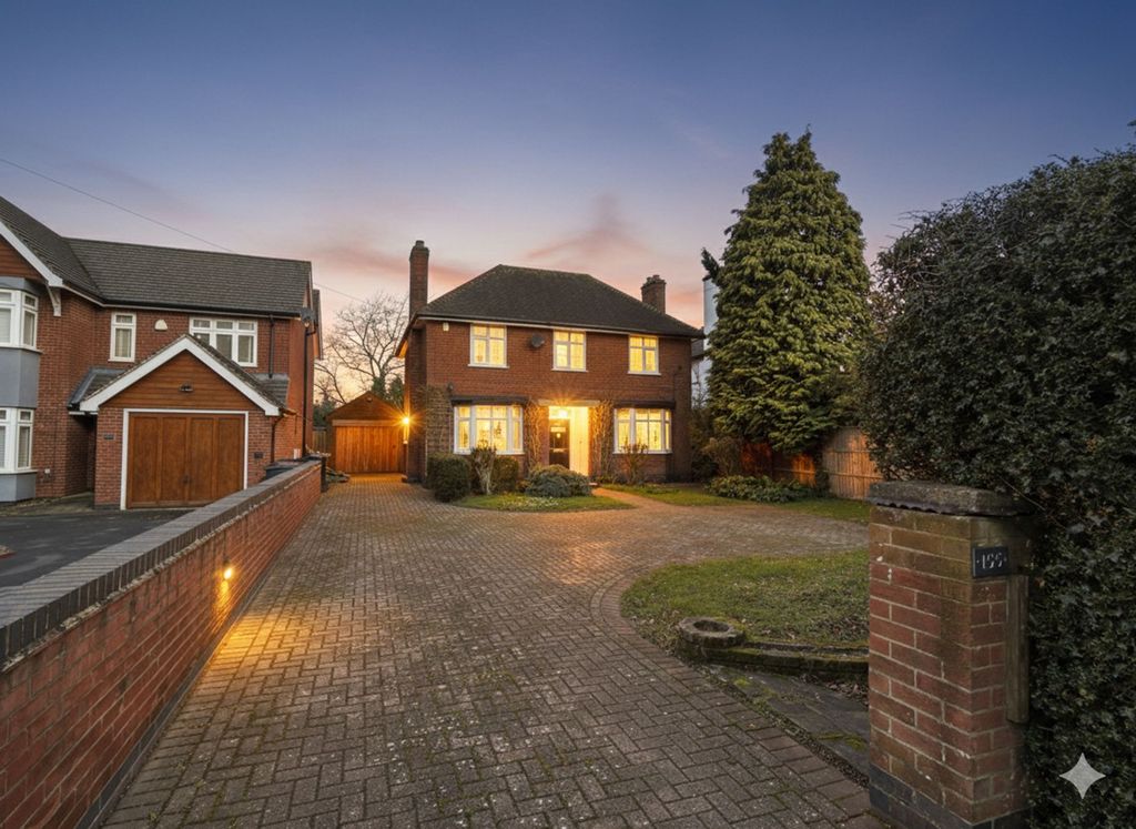 Property photo 1 of 32