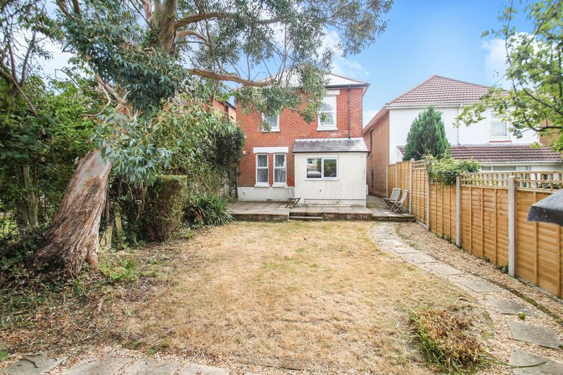 Property photo 1 of 10 Photo 6